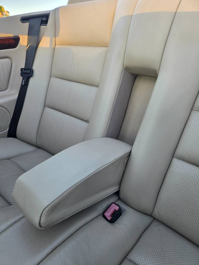 Mercedes-e320-convertible-1994-red-22