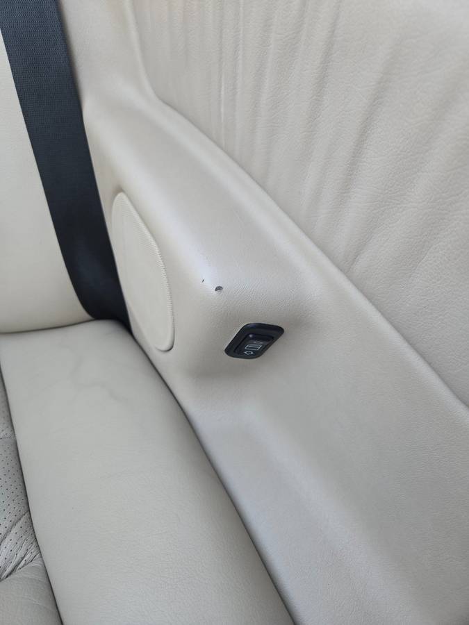 Mercedes-e320-convertible-1994-red-8