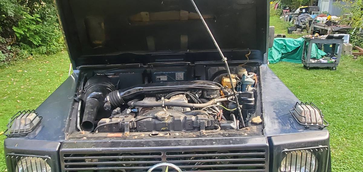 Mercedes-g-wagen-w460-1985-blue-8