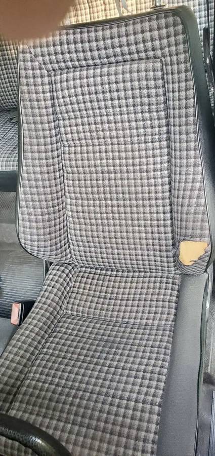 Mercedes-g-wagon-1985-4