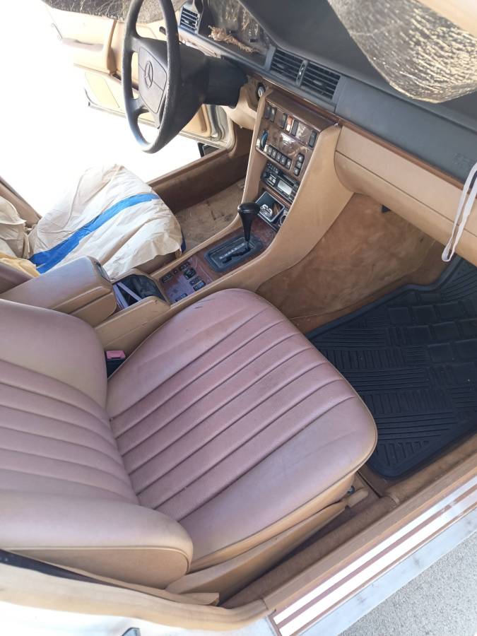 Mercedes-om602-turbo-diesel-1993-white-4