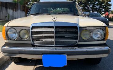 Merceds-benz-240d-diesel-1981-custom-1