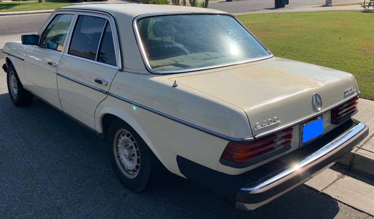 Merceds-benz-240d-diesel-1981-custom-3