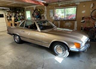 Mercedse-350-sl-1972-brown