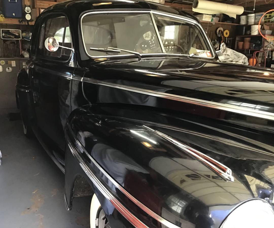 Mercury-1947-black-5