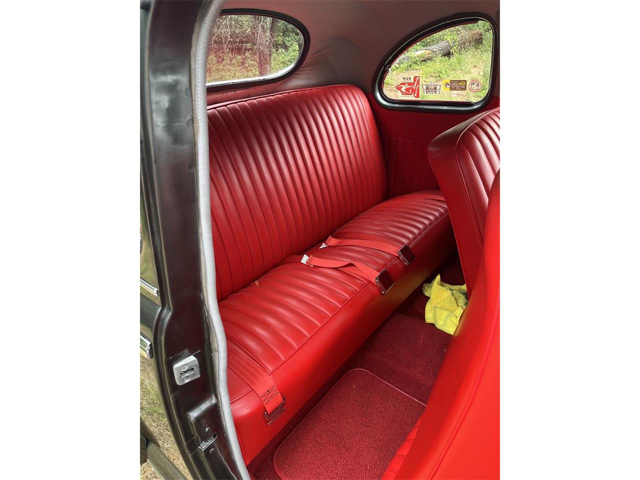 Mercury-2-dr-coupe-1948-Grey-Red-5