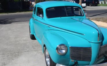 Mercury-2-dr-sedan-1941-Turquoise-Gray-1