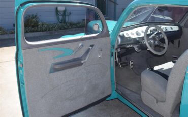 Mercury-2-dr-sedan-1941-Turquoise-Gray-10