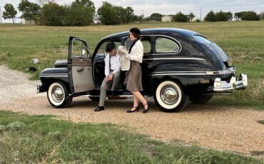 Mercury-4-dr-sedan-1948-Black-Grey-11