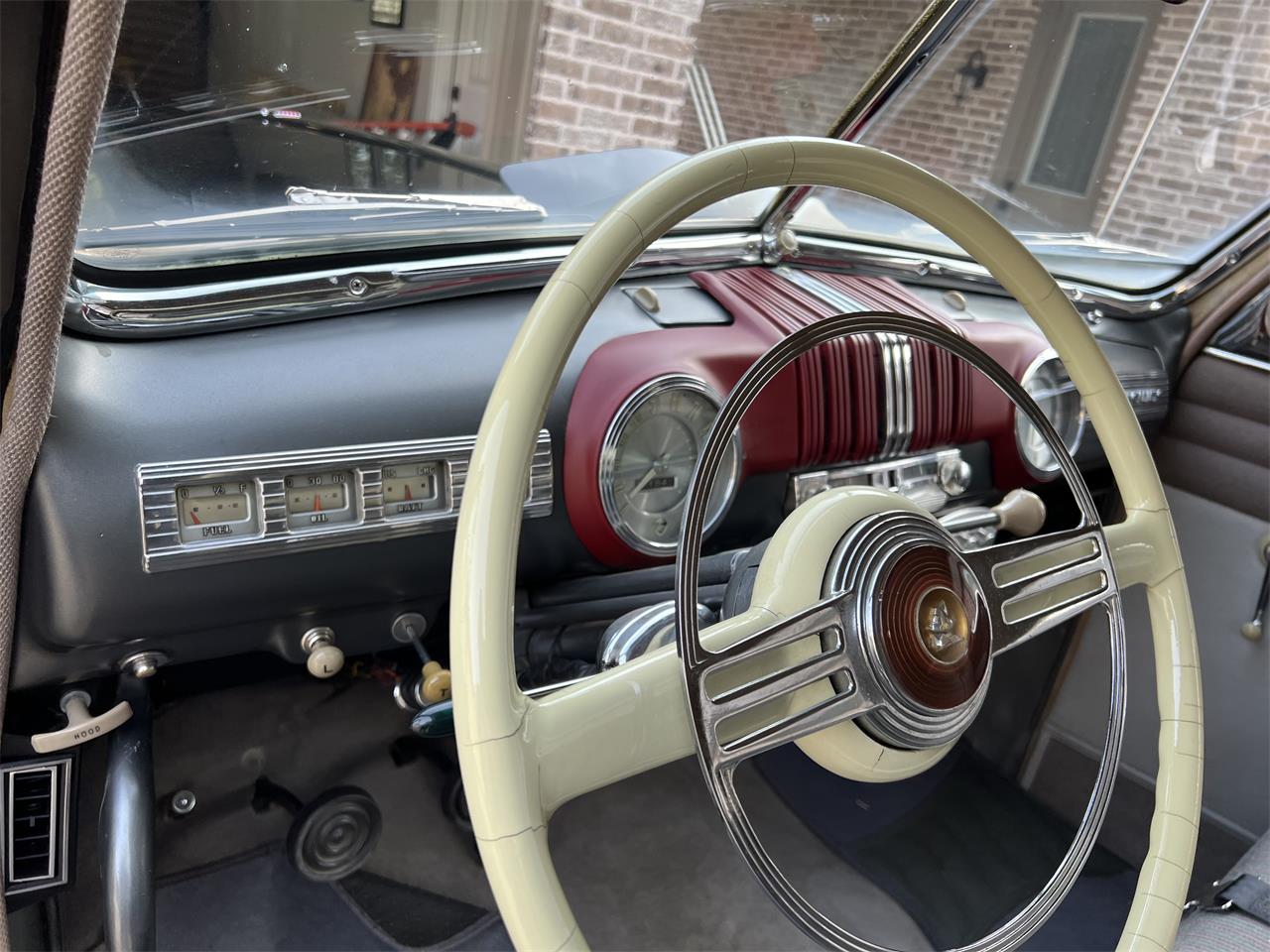 Mercury-4-dr-sedan-1948-Black-Grey-14