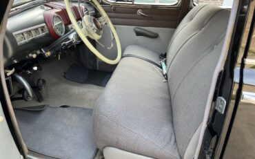 Mercury-4-dr-sedan-1948-Black-Grey-15