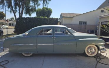 Mercury-4-dr-sedan-1951-Turquois-Blue-Green-3