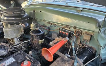 Mercury-4-dr-sedan-1951-Turquois-Blue-Green