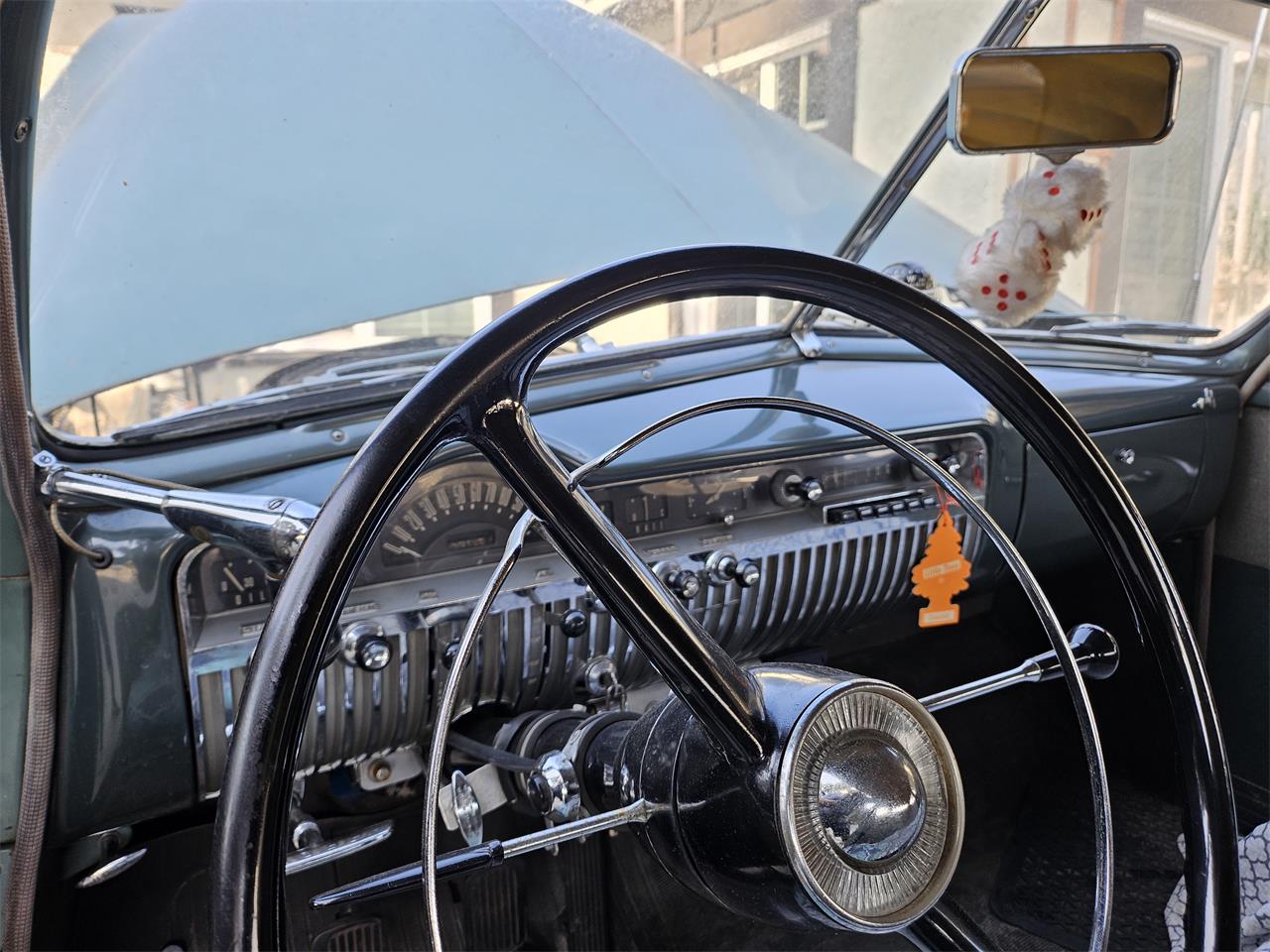 Mercury-4-dr-sedan-1951-Turquois-Blue-Green-6