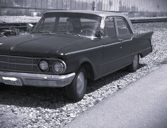 Mercury-Comet-1960-Black-3