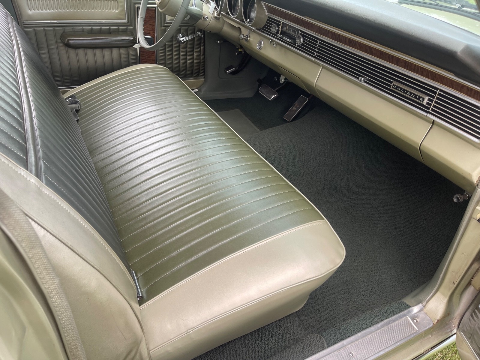 Mercury-Comet-1967-Sedan-10