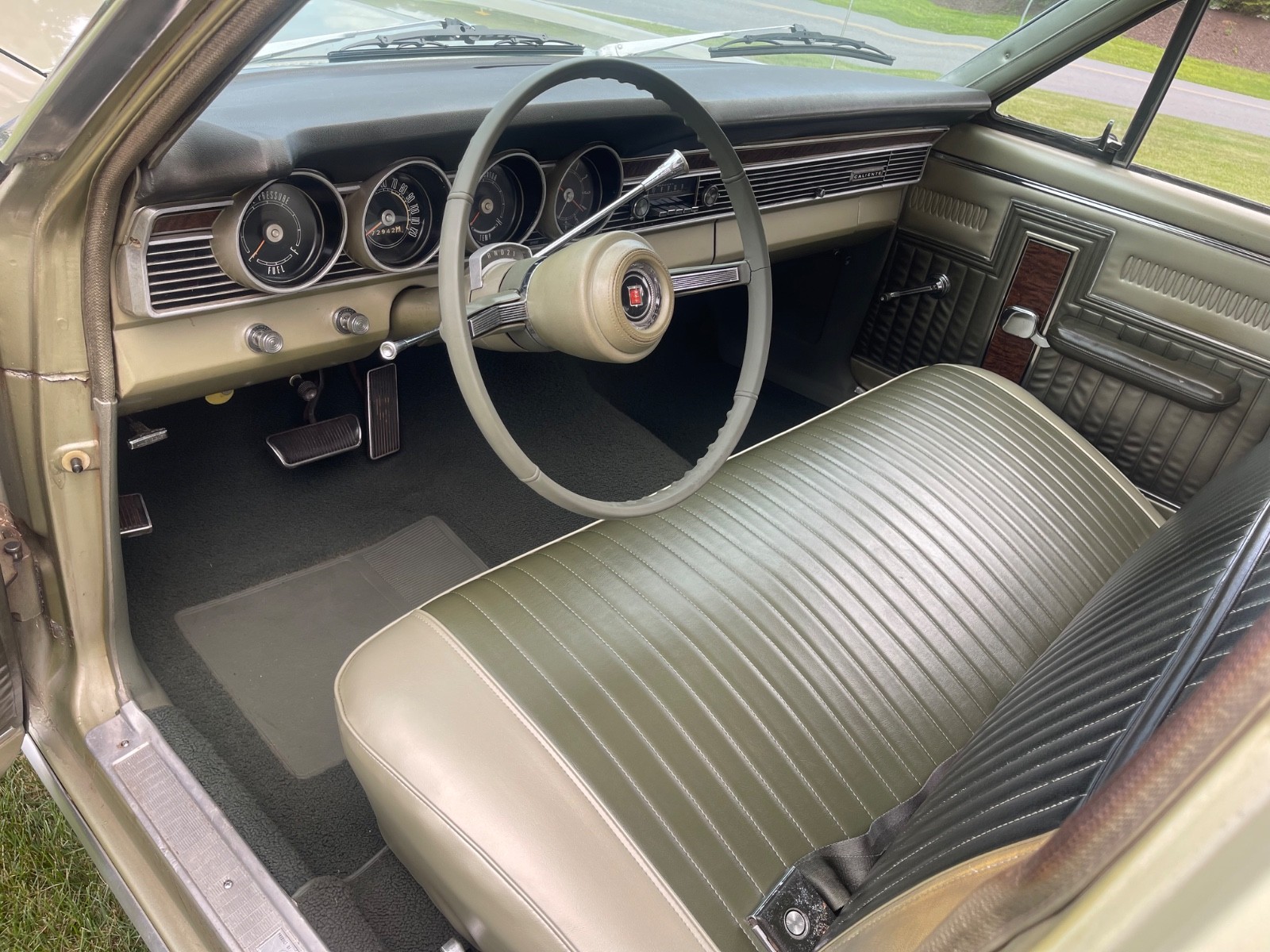 Mercury-Comet-1967-Sedan-8