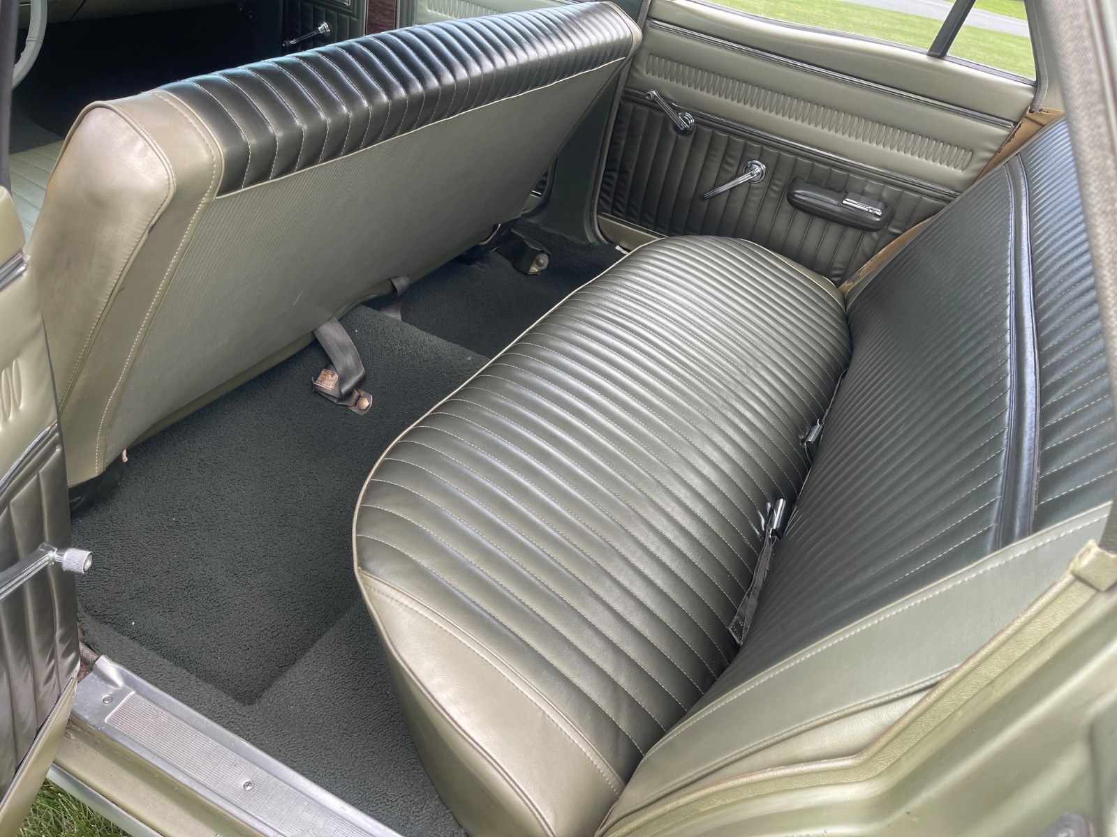 Mercury-Comet-1967-Sedan-9