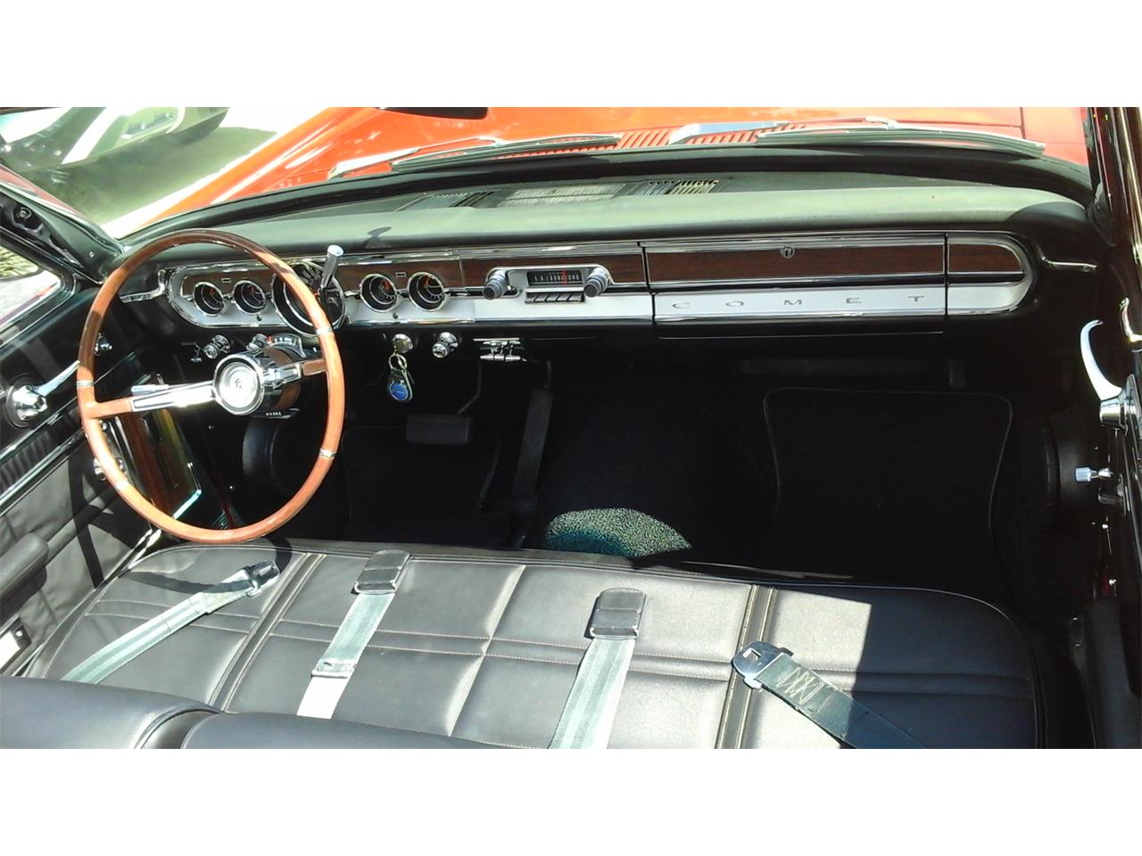 Mercury-Comet-caliente-1965-Carnival-Red-Black-14