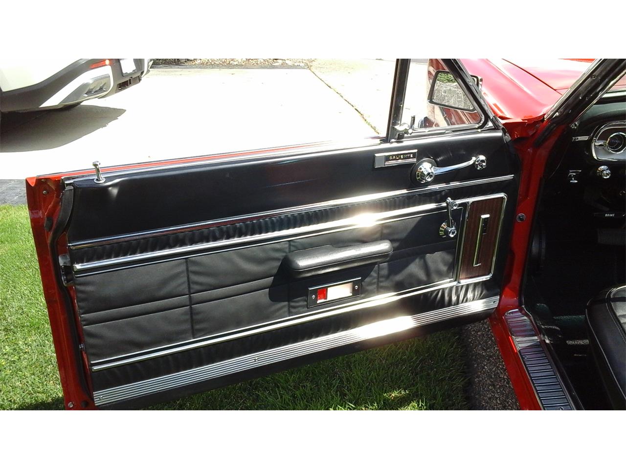 Mercury-Comet-caliente-1965-Carnival-Red-Black-21