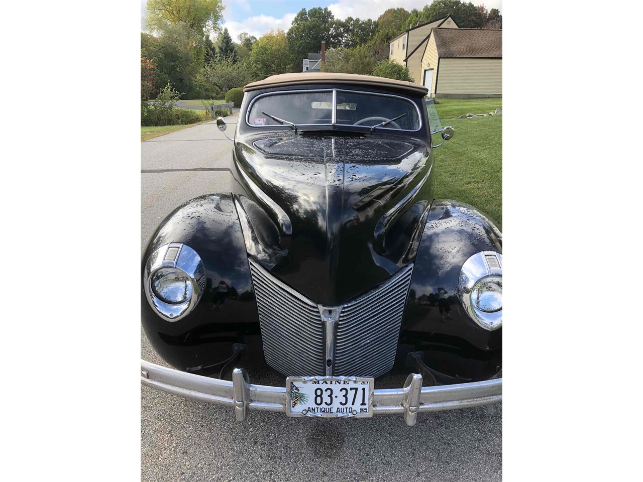 Mercury-Convertible-1940-Black-Red-2