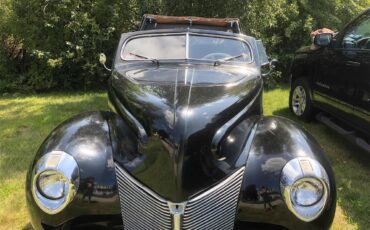 Mercury-Convertible-1940-Black-Red-6