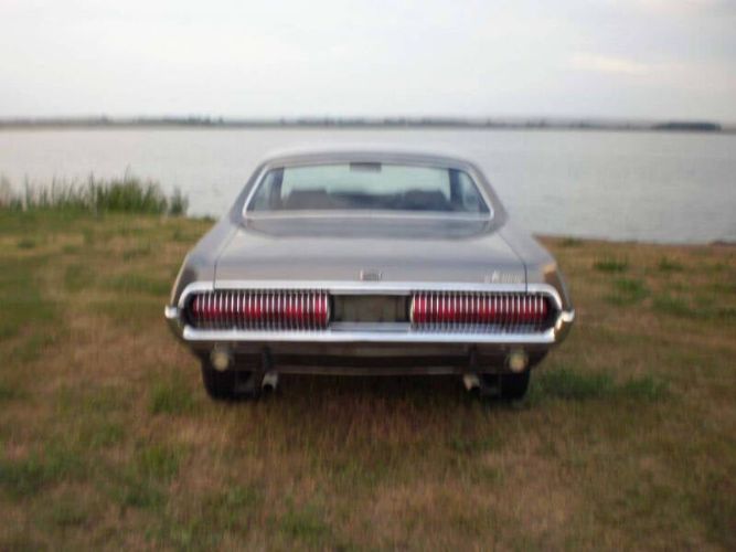 Mercury-Cougar-1967-Gray-Black-14