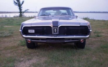 Mercury-Cougar-1967-Gray-Black-17