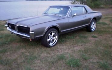 Mercury-Cougar-1967-Gray-Black
