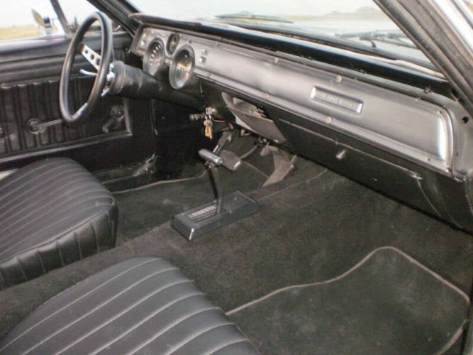 Mercury-Cougar-1967-Gray-Black-8