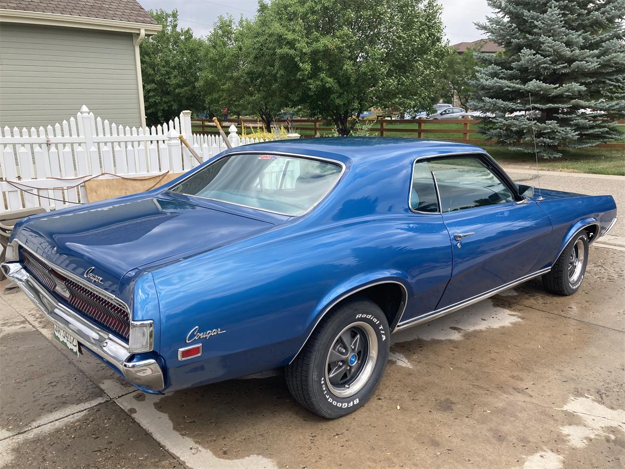 Mercury-Cougar-1969-Blue-Light-Blue-1