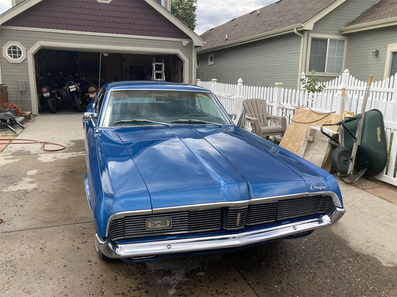 Mercury-Cougar-1969-Blue-Light-Blue-10