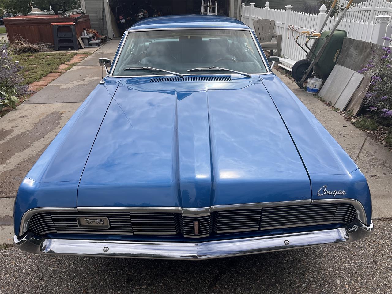 Mercury-Cougar-1969-Blue-Light-Blue-14