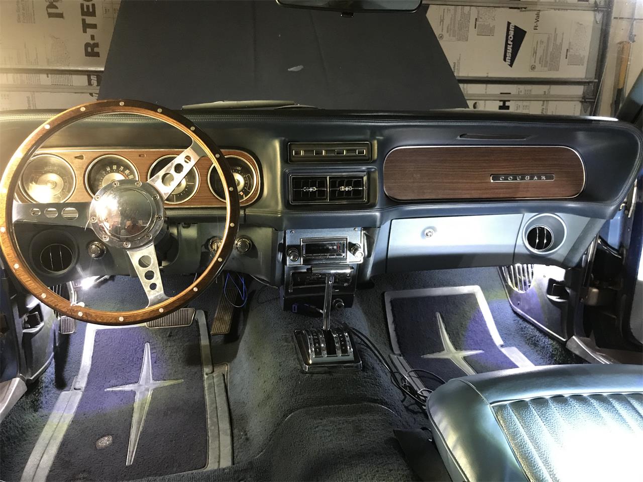 Mercury-Cougar-1969-Blue-Light-Blue-5
