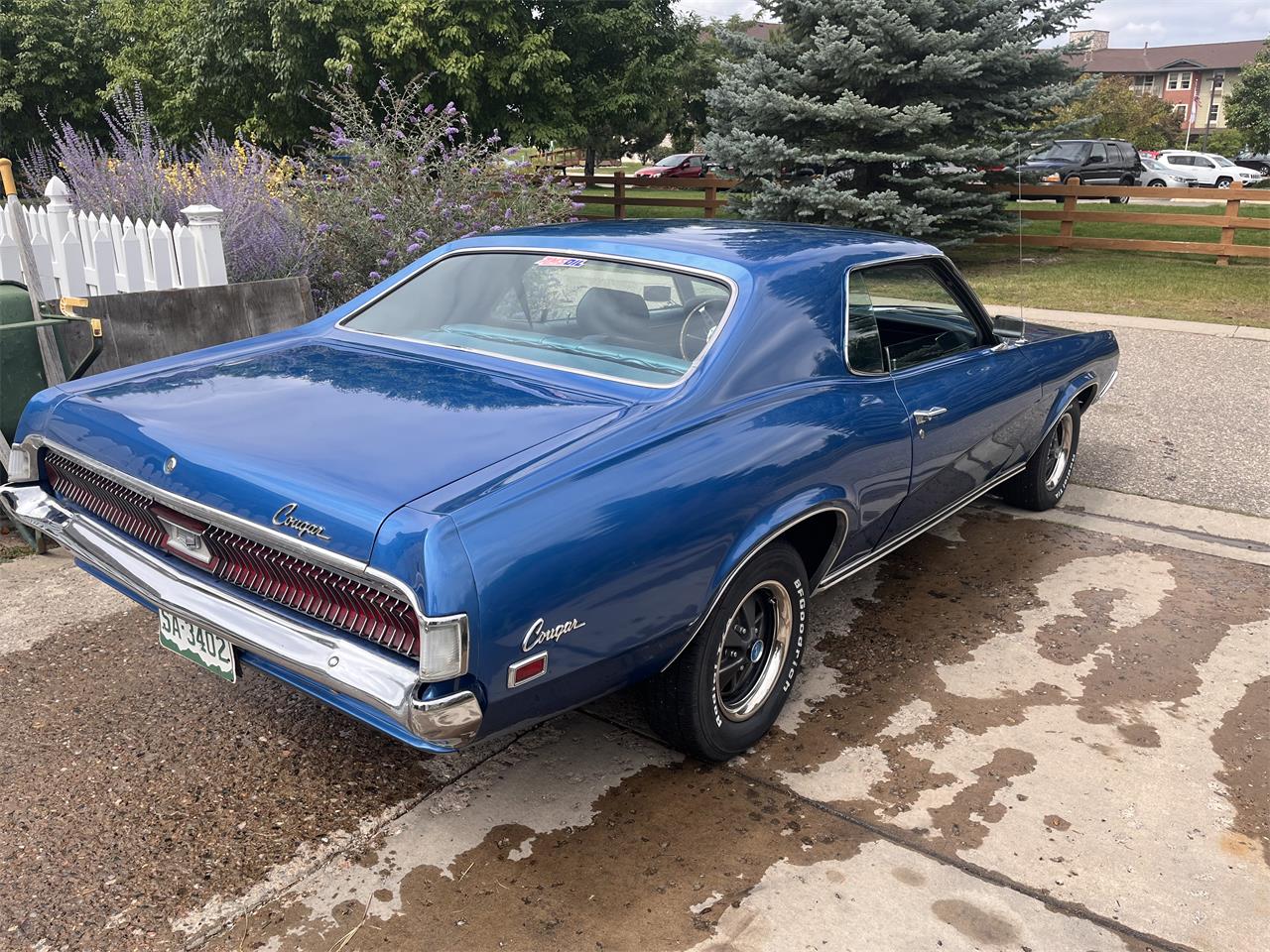 Mercury-Cougar-1969-Blue-Light-Blue-8