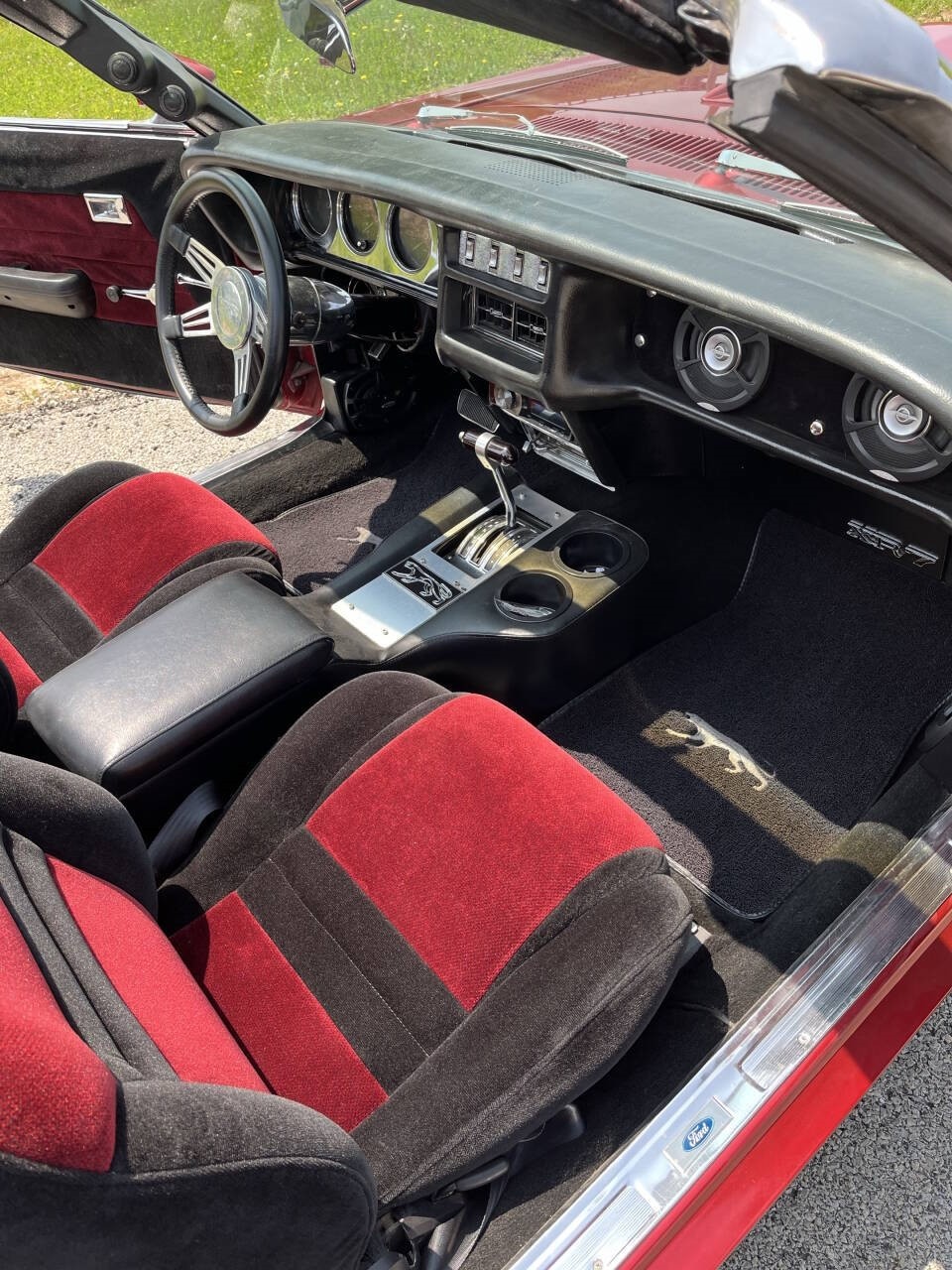 Mercury-Cougar-1969-Convertible-9