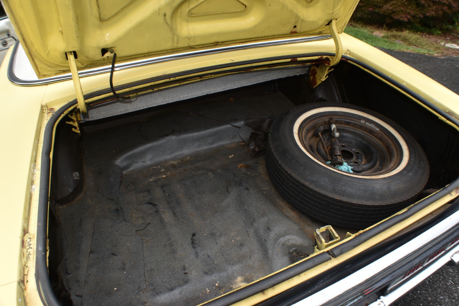 Mercury-Cougar-1973-Convertible-30