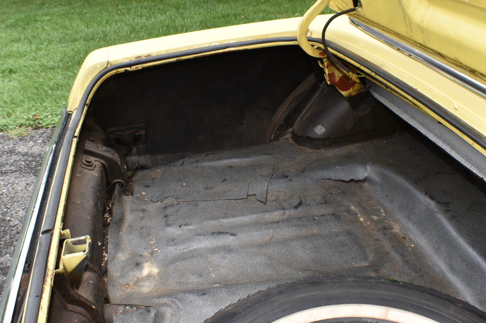 Mercury-Cougar-1973-Convertible-32