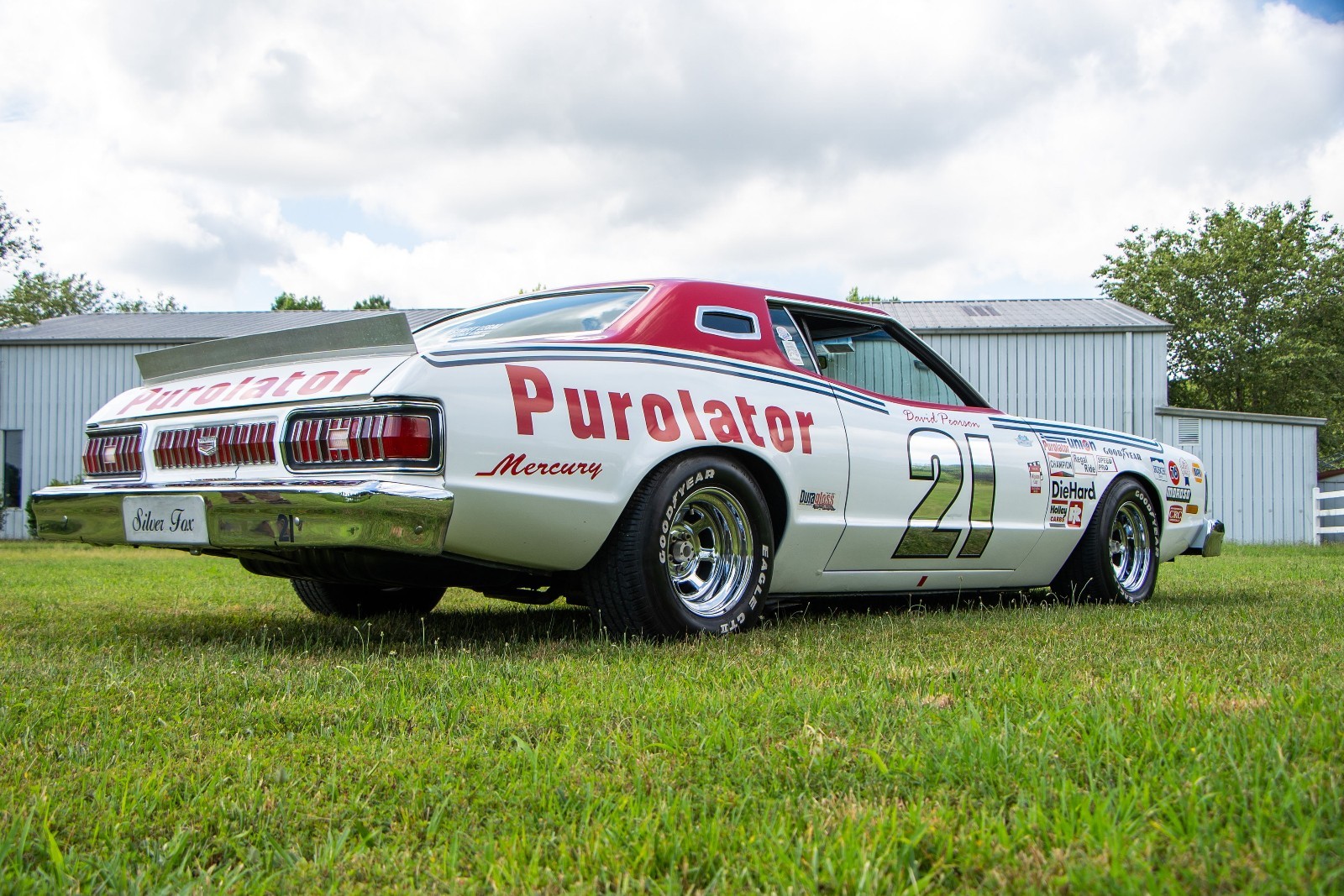 Mercury-Cougar-1976-Coupe-16