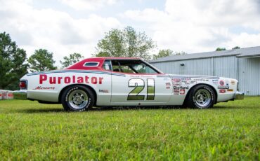 Mercury-Cougar-1976-Coupe-17