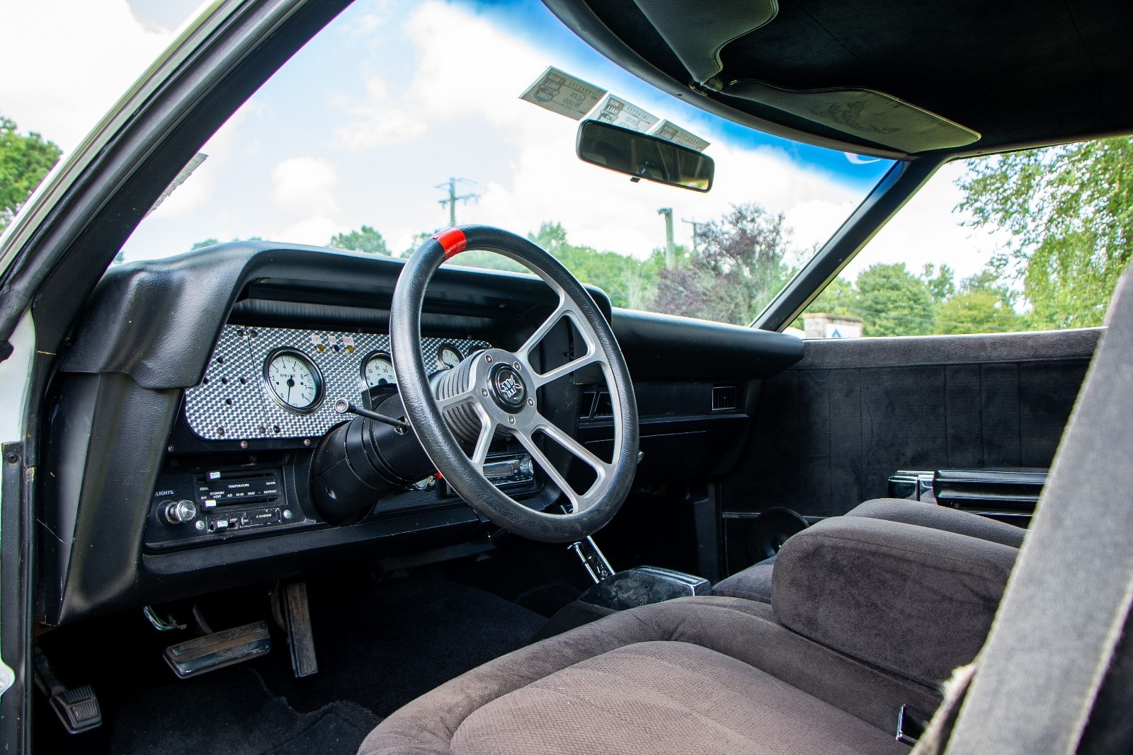 Mercury-Cougar-1976-Coupe-30