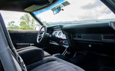 Mercury-Cougar-1976-Coupe-32