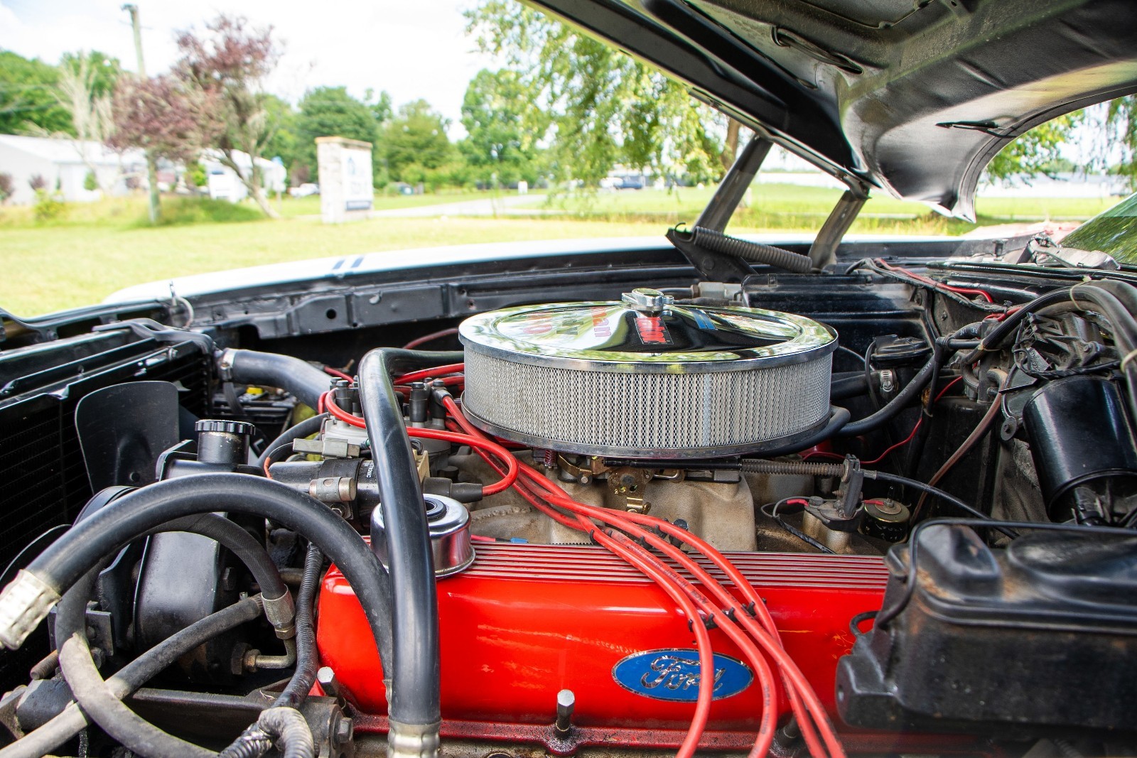 Mercury-Cougar-1976-Coupe-35
