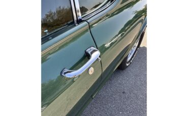 Mercury-Cougar-xr7-1967-Green-Camel-48
