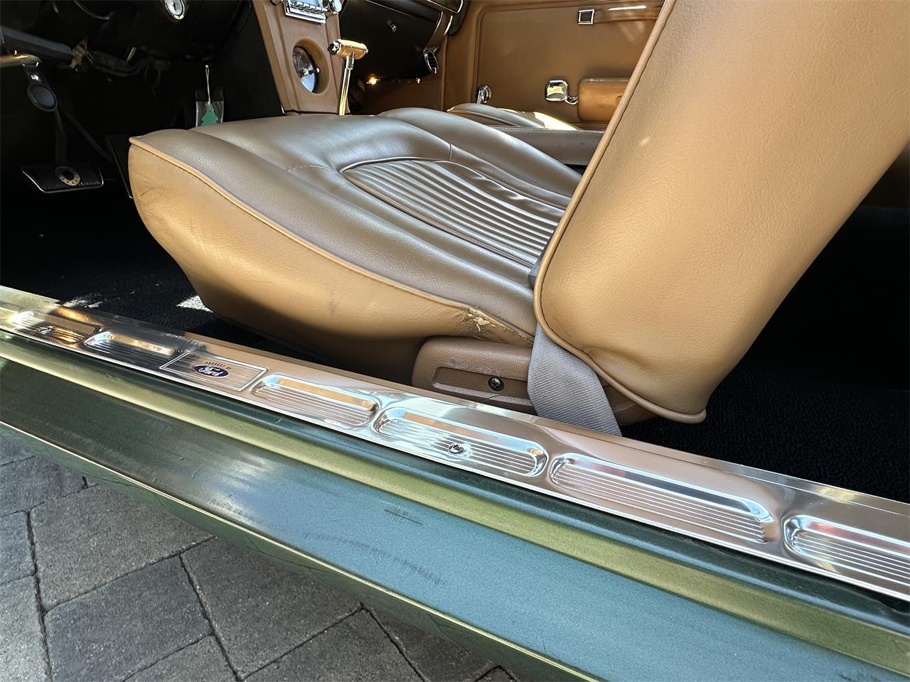 Mercury-Cougar-xr7-1967-Green-Camel-50