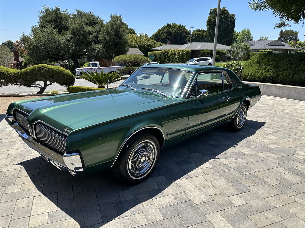 Mercury-Cougar-xr7-1967-Green-Camel-80