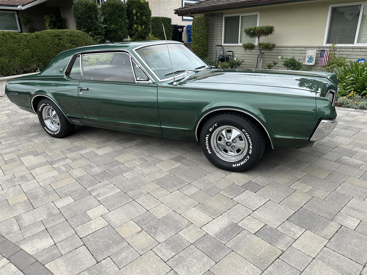 Mercury-Cougar-xr7-1967-Green-Camel-81