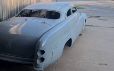 Mercury-Custom-1951-Coupe-2