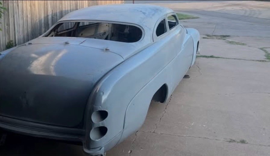 Mercury-Custom-1951-Coupe-2