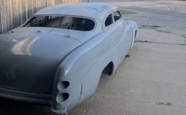Mercury-Custom-1951-Coupe-3